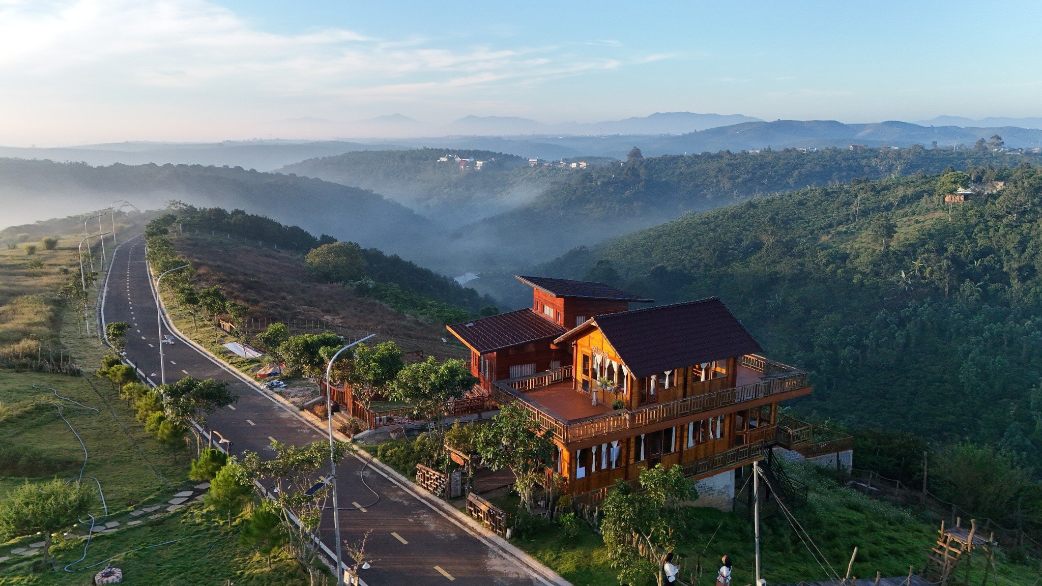 Buổi sáng tại đồi hoa gió